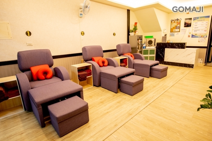 手屈一指視障按摩