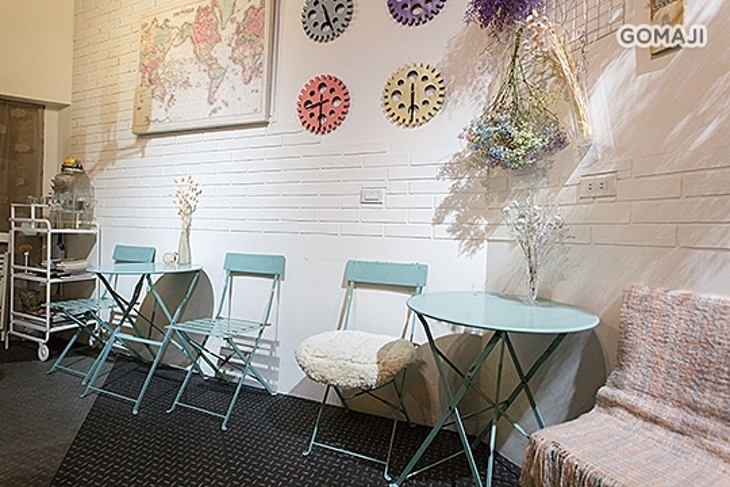 破舍 Për Se Café