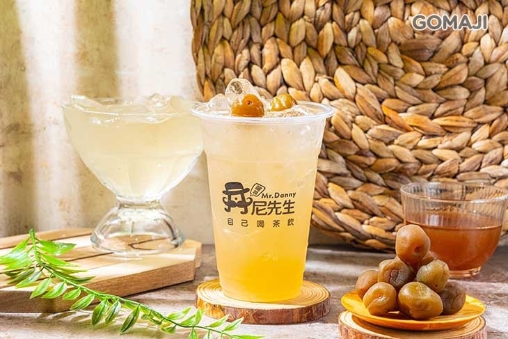 丹尼先生 自己喝茶飲