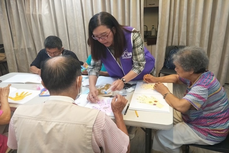 延緩新北失智長者樂齡課程