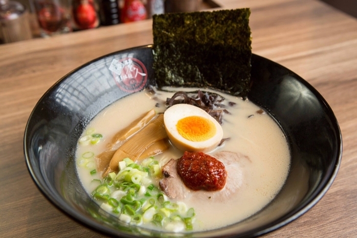 麗人博多拉麵(師大店)