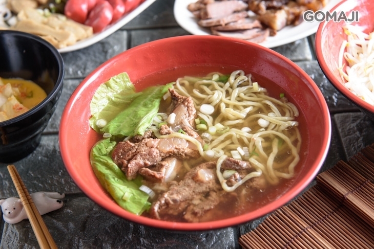豪呷排骨酥麵