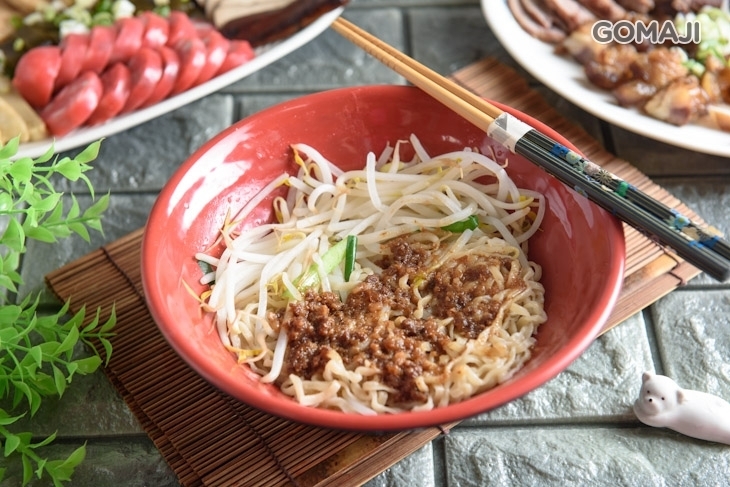 豪呷排骨酥麵