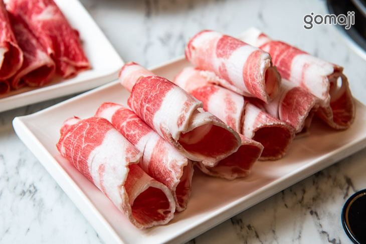 皇家四季溫體牛肉火鍋