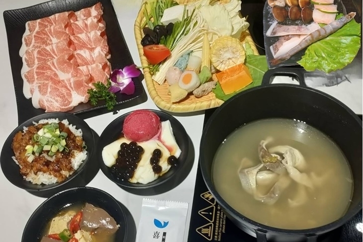 喜魚 真鍋-和牛•無限野菜