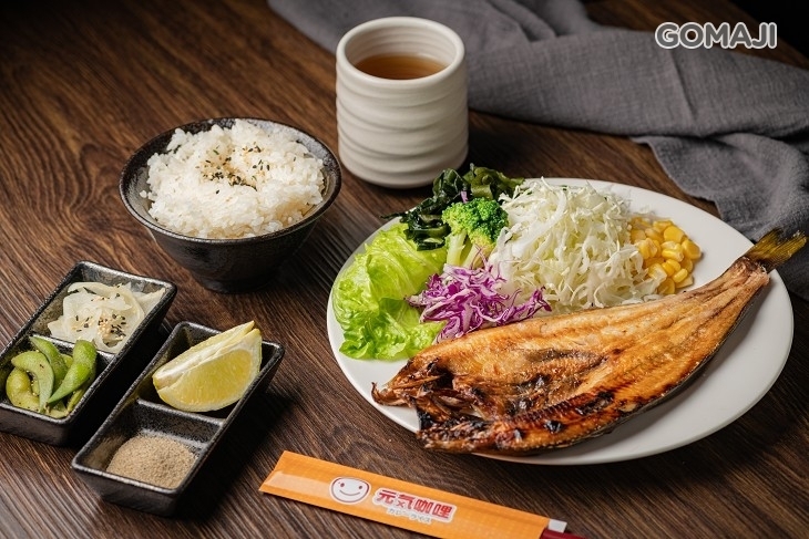 元氣咖哩(太平洋百貨屏東店)