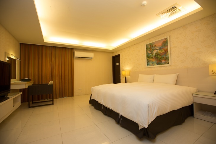 F HOTEL 三義館
