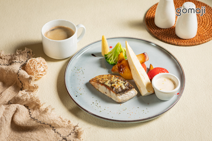 和逸飯店‧高雄中山 Cozzi THE Roof