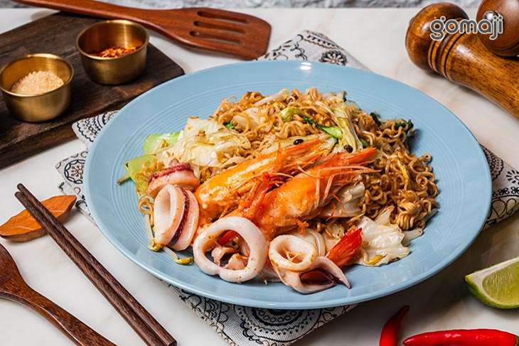 ((Kanokwan老麵攤總店)) 隱藏版料理-雞泰炒