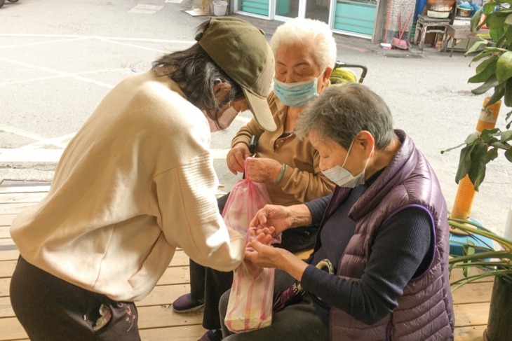 一頓熱飯！支持60位台北經濟弱勢者再走下去！