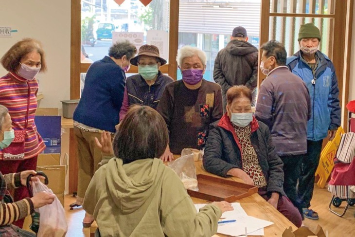 一頓熱飯！支持60位台北經濟弱勢者再走下去！