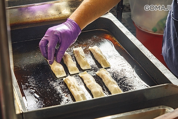 酸中傳奇酸白菜鮮蝦大王鍋貼