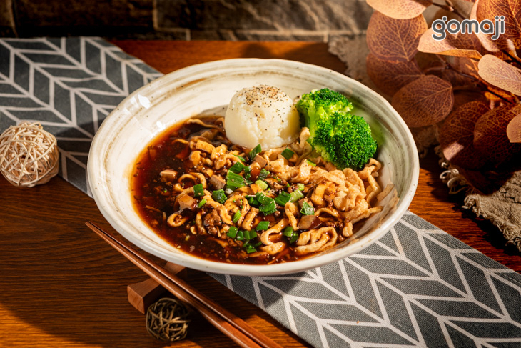 陶乃喝新中式餐茶館