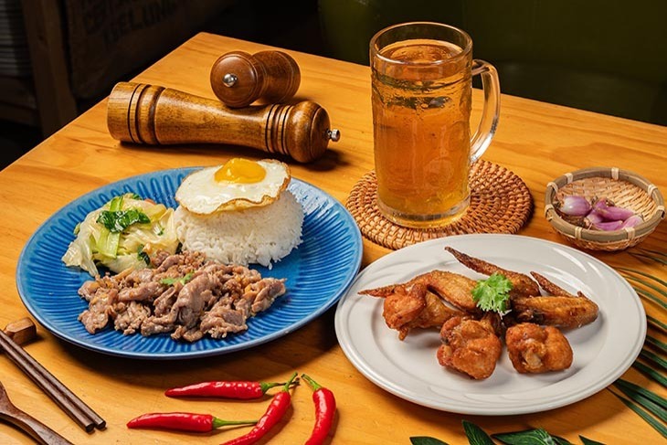 ((Kanokwan老麵攤總店)) 隱藏版料理-雞泰炒