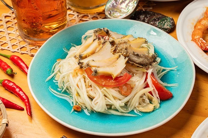 ((Kanokwan老麵攤總店)) 隱藏版料理-雞泰炒