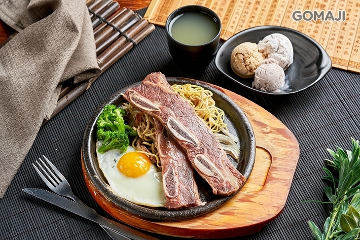 奇岩牛排燒肉飯