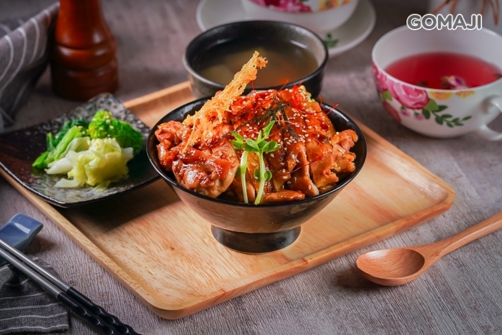 丼滋丼吃