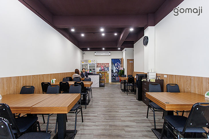 淡水黑咻排骨飯