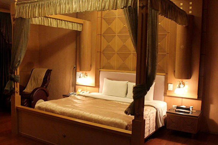 台中-論情汽車旅館