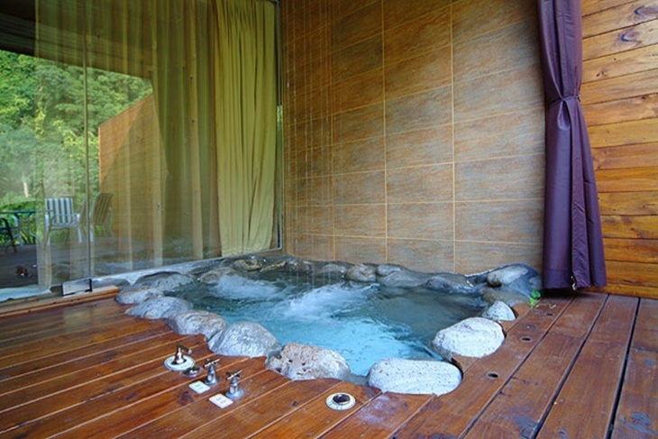 苗栗-石壁渡假溫泉山莊