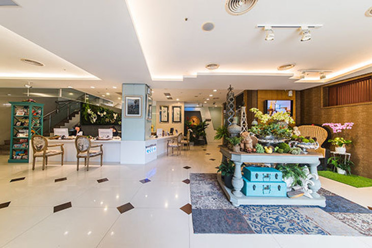 高雄哲園學產文教會館