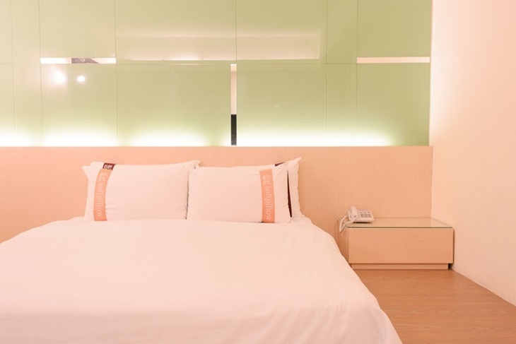 高雄-奇異果快捷旅店(車站店)