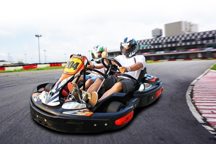 台中-麗寶賽車主題飯店