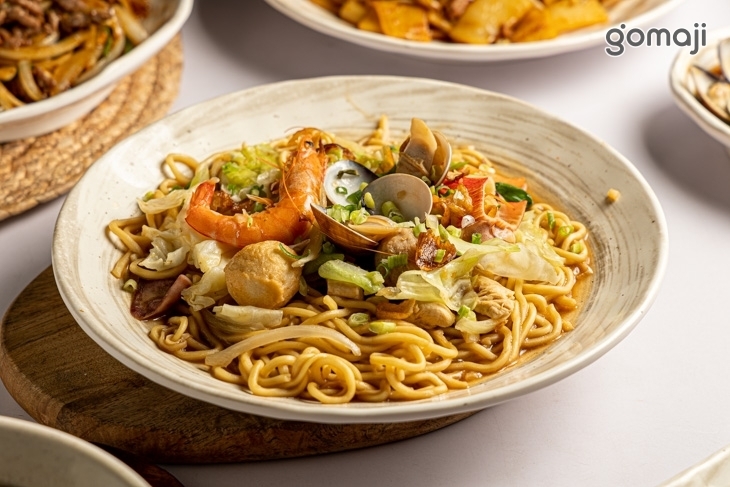 握炒炒飯