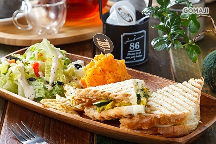 草泥CAFE