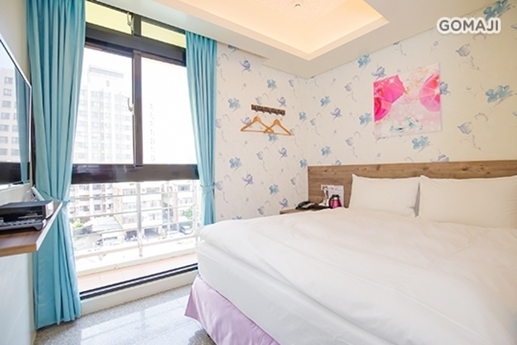 台中逢甲-Hotel 99行館