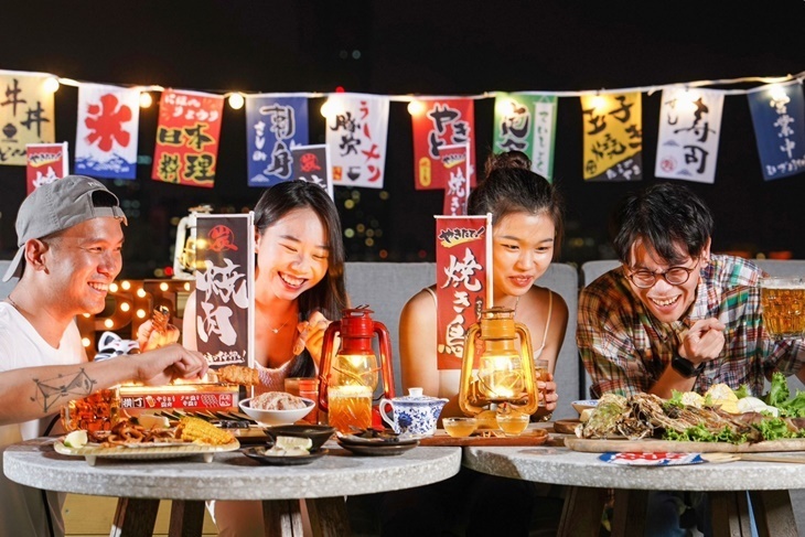 高雄中央公園英迪格酒店-PIER NO.1 高空露天酒吧