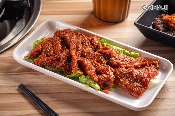 翻滾的辣椒串串鍋