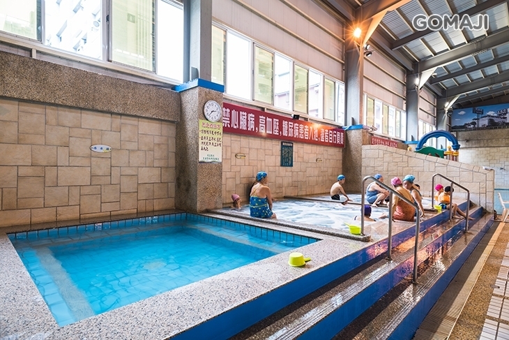 大地游泳潛水俱樂部