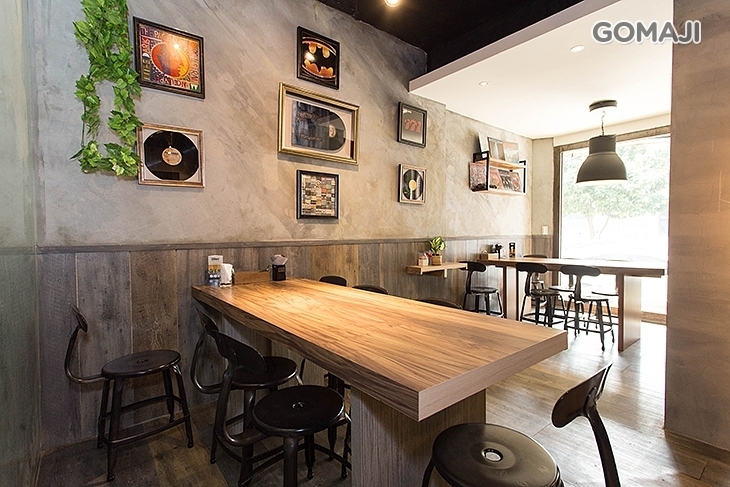 HeyJ Cafe Bistro 黑爵咖啡•餐酒