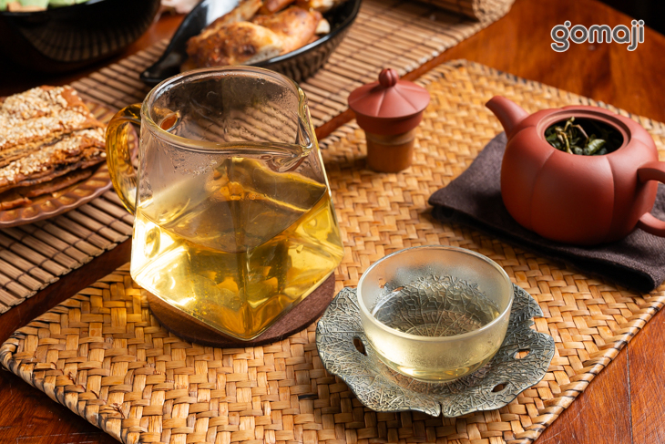 捨茶外人文茶館