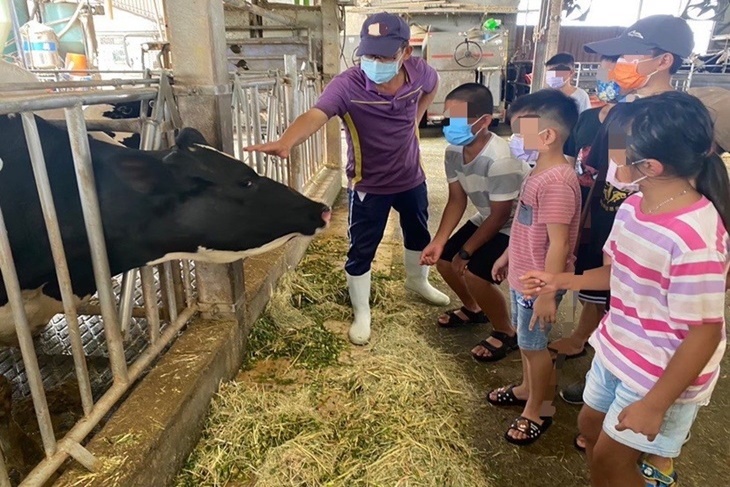 偏鄉孩童說英文！