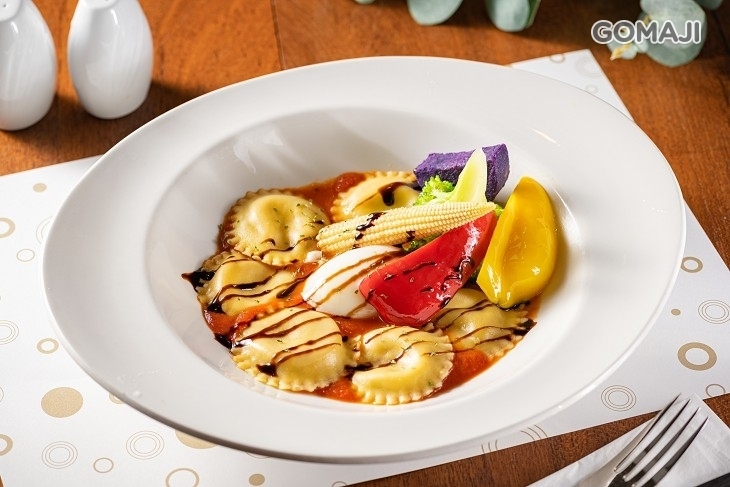 和逸飯店‧高雄中山 Cozzi THE Roof