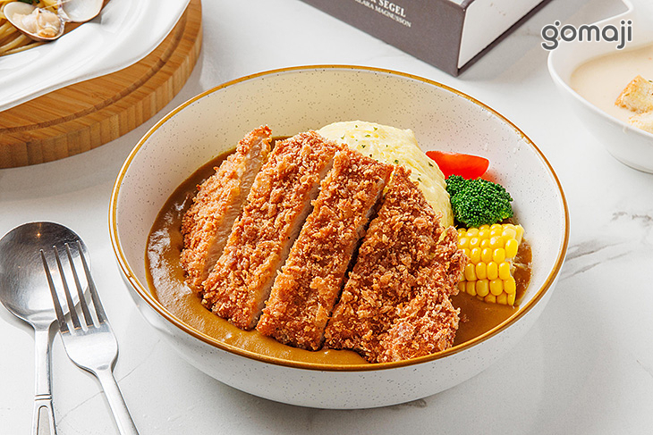 公主病複合式餐坊