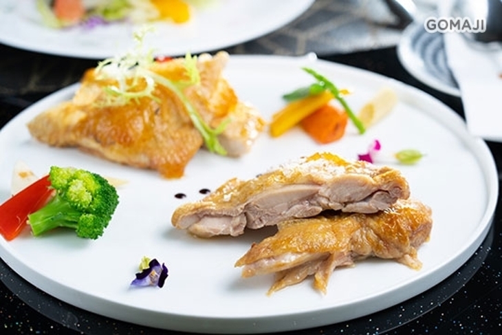 PWF 琴。森林主題餐廳