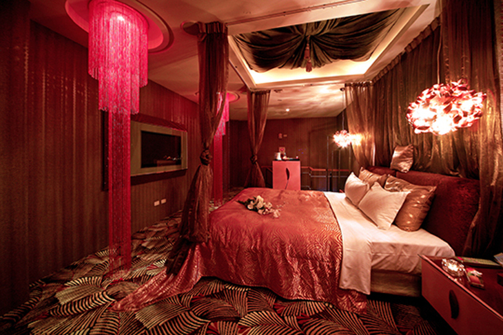 台中-風緻主題精品汽車旅館