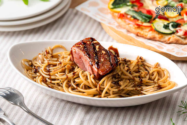 《扶風堂》披薩。義麵。吉拉朵(小巨蛋店)