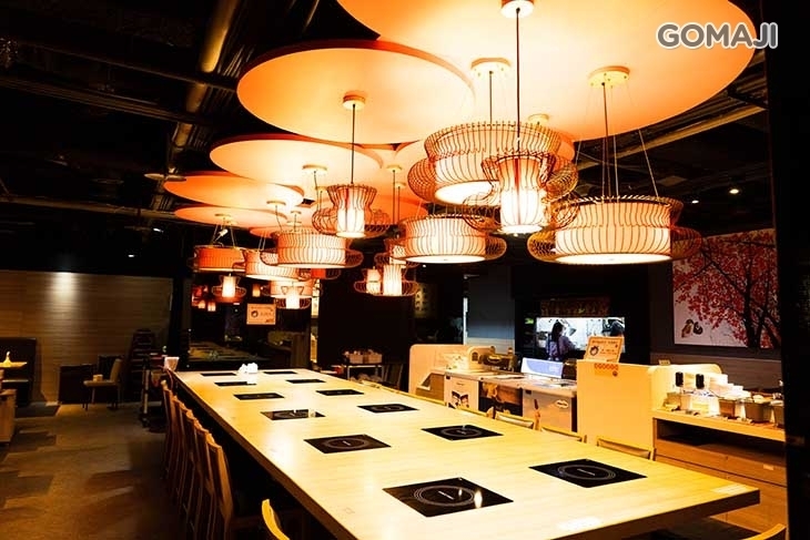 滿堂紅頂級麻辣鴛鴦鍋(台中廣三SOGO)