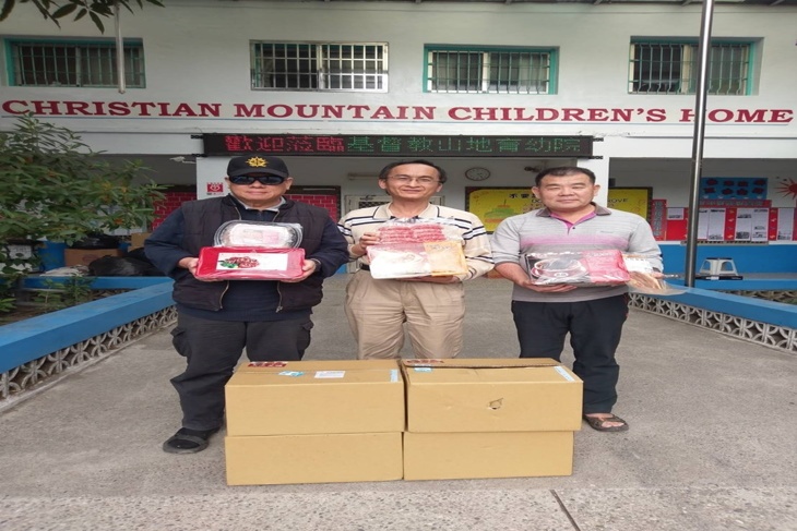 極偏鄉孩童學習文具包