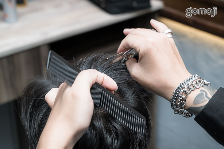 嘻油記理髮廳(站前店)