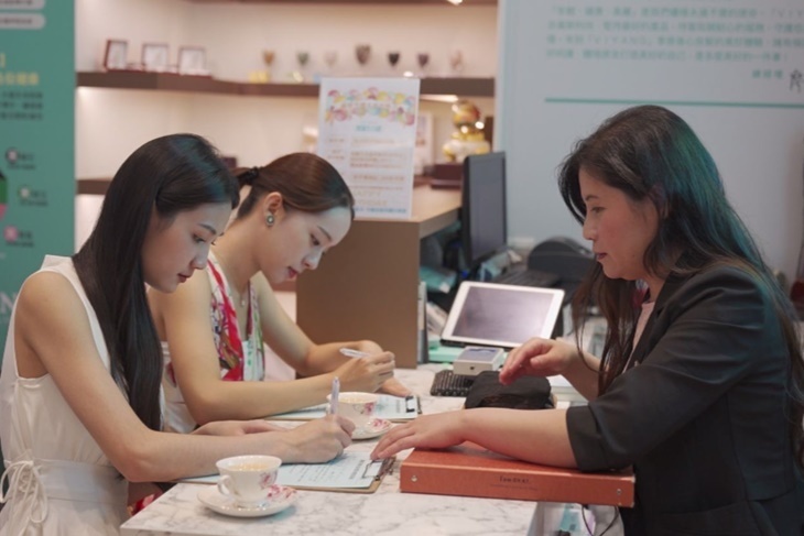 VIYANG孋樣芳療水晶岩盤浴