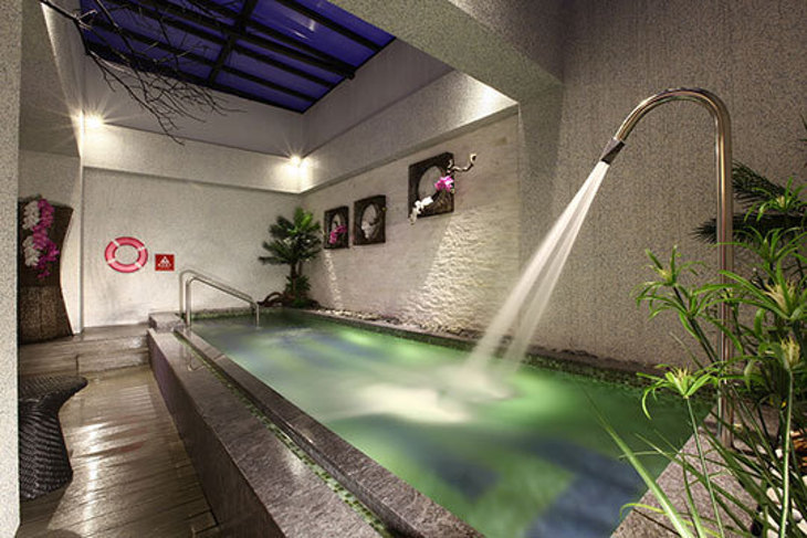 台中-水雲端旗艦概念旅館