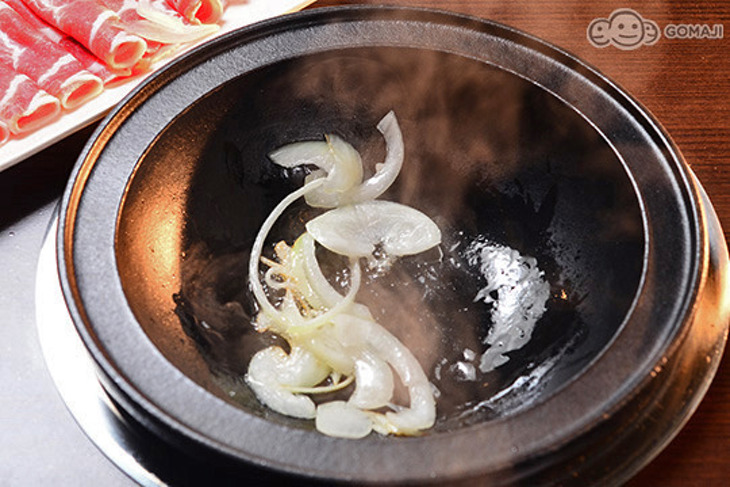 老古板石頭火鍋