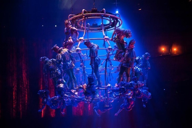 澳門新濠天地水舞間套票(水舞間C區+摩天輪+蝙蝠俠+銀河88餐飲券)