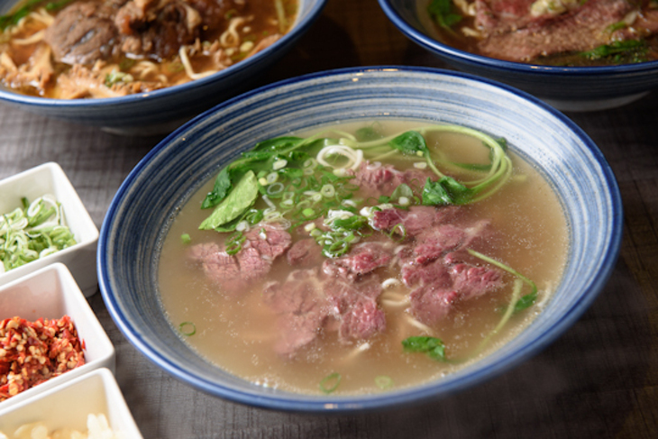 玻璃牛溫體牛豬肉火鍋