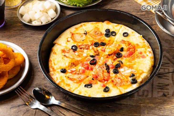 咕咕家韓式炸雞Pizza吃到飽